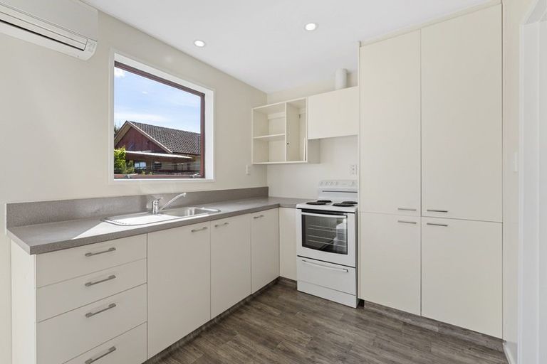 Photo of property in 2/54 Arran Crescent, Woolston, Christchurch, 8062