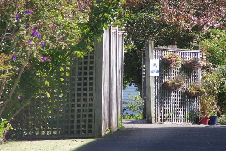 Photo of property in 2/108 Forrest Hill Road, Forrest Hill, Auckland, 0620