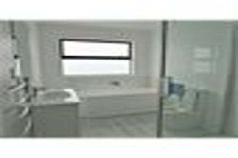 Photo of property in 8 Whitten Way, Wallaceville, Upper Hutt, 5018