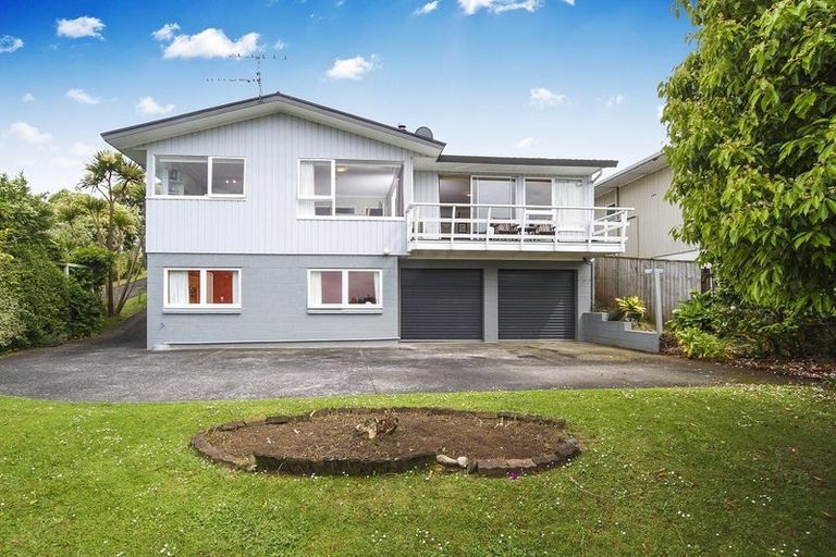Photo of property in 22 Grenada Avenue, Forrest Hill, Auckland, 0620