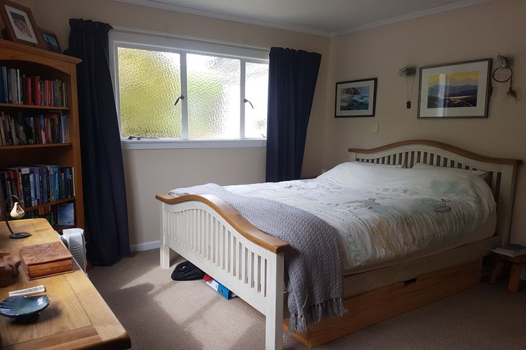 Photo of property in 75 Oxley Crescent, Broad Bay, Dunedin, 9014