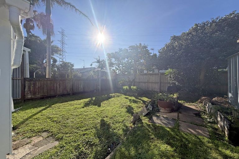 Photo of property in 17 Pandora Place, Pakuranga, Auckland, 2010