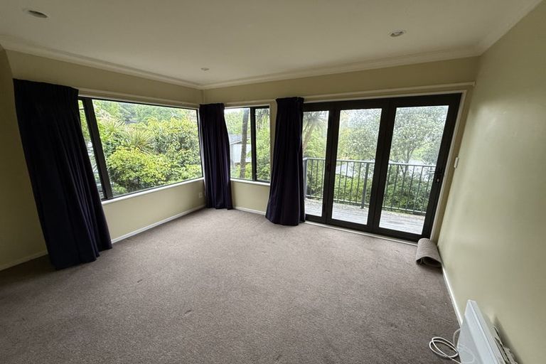 Photo of property in 3a Maldive Street, Khandallah, Wellington, 6035