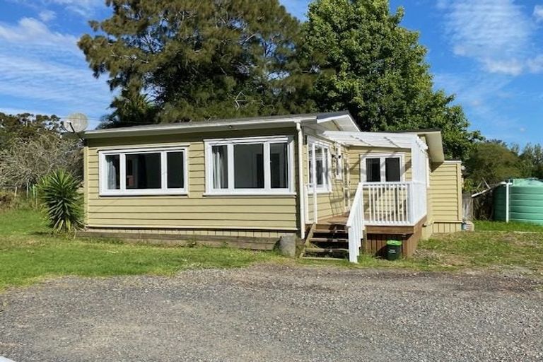Photo of property in 87 Trigg Road, Kumeu, 0891