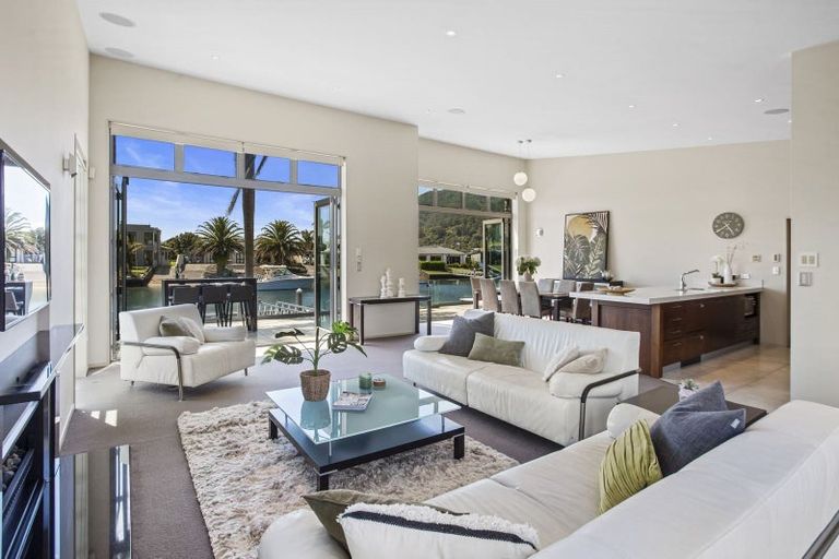 Photo of property in 156 Waterways Parade, Pauanui, Hikuai, 3579