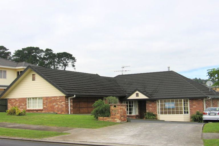 Photo of property in 11 Navan Place, Dannemora, Auckland, 2016