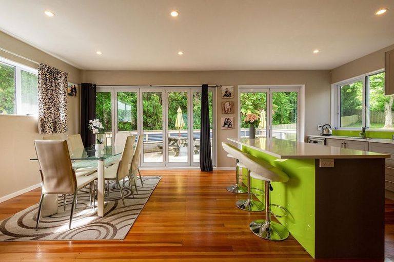 Photo of property in 11 Morgan Place, Tawa, Wellington, 5028