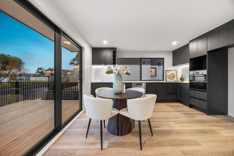 Photo of property in 10d Prince Regent Drive, Half Moon Bay, Auckland, 2012