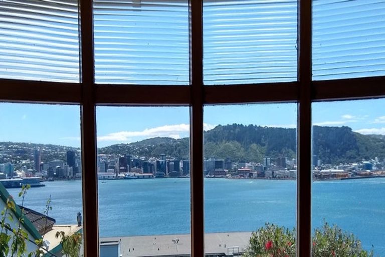 Photo of property in 14 Lindum Terrace, Roseneath, Wellington, 6011