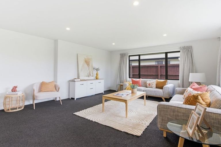 Photo of property in 28 Burnham School Road, Rolleston, 7614