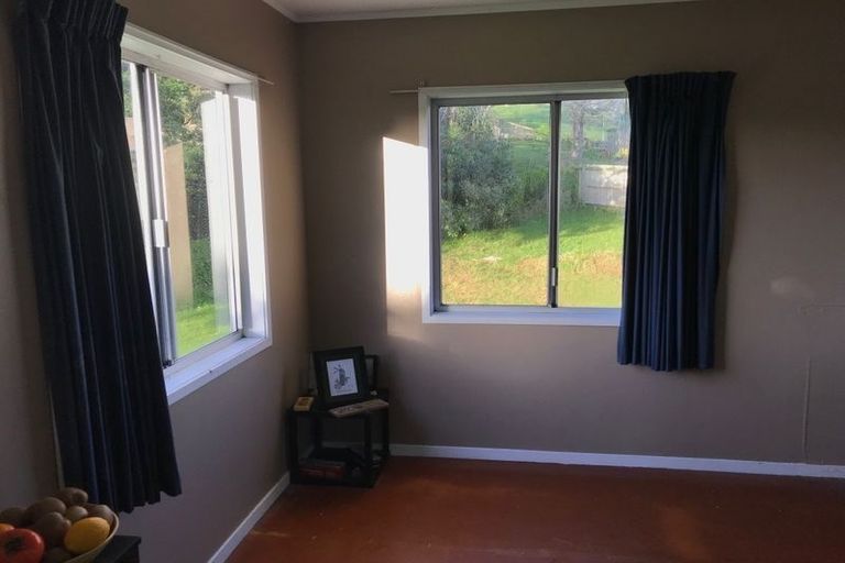 Photo of property in 27 Taurus Crescent, Beach Haven, Auckland, 0626
