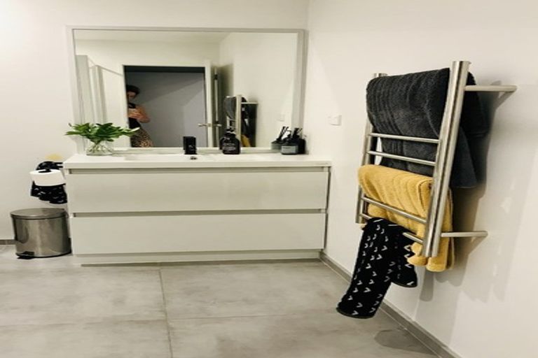 Photo of property in 17 Lieutenant Lane, Papakura, 2110