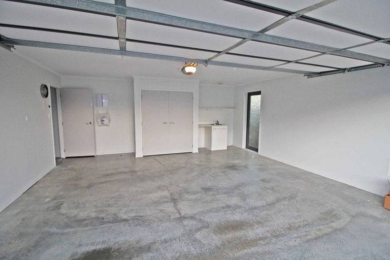 Photo of property in 18 Shrule Place, Huntington, Hamilton, 3210