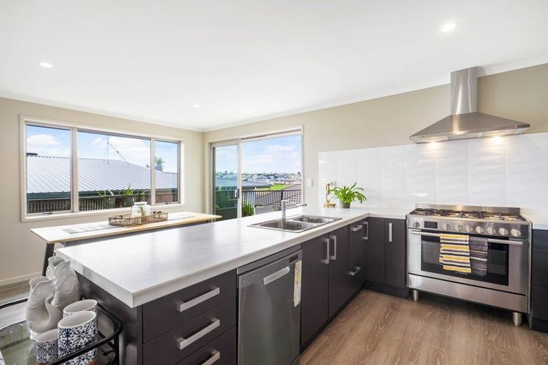 Photo of property in 37 Discovery Drive, Gulf Harbour, Whangaparaoa, 0930