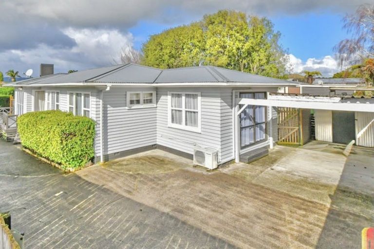 Photo of property in 431a Great South Road, Opaheke, Papakura, 2113