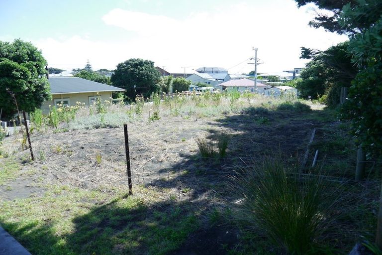 Photo of property in 23 Middlesex Street, Patea, 4520