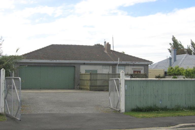 Photo of property in 1 Railway Terrace, Amberley, 7410