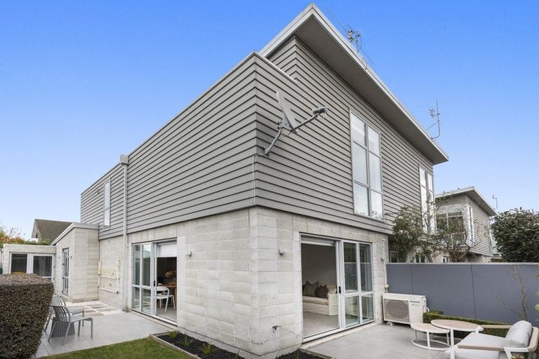 Photo of property in 32f Champion Street, Edgeware, Christchurch, 8013