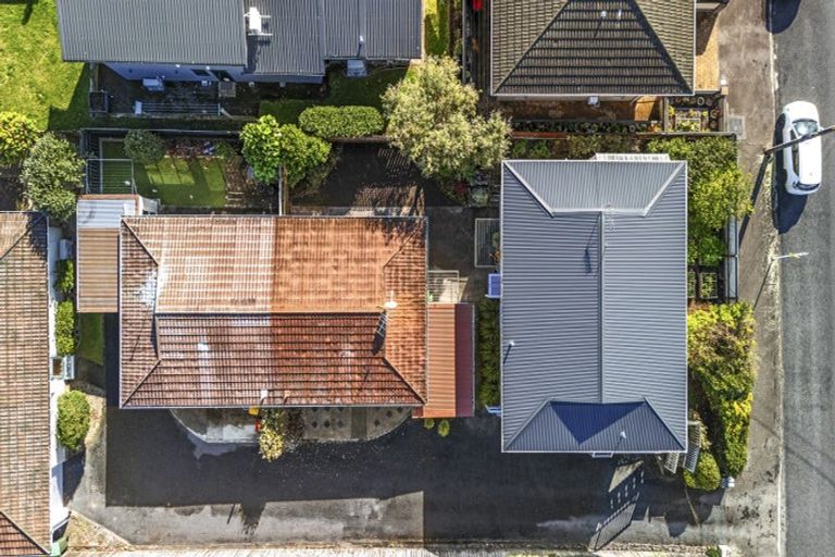 Photo of property in 2/50 Paynters Avenue, Strandon, New Plymouth, 4312