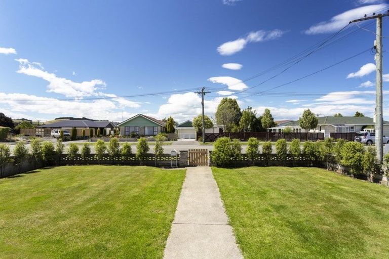 Photo of property in 11 Stirling Street, Kakanui, Oamaru, 9495