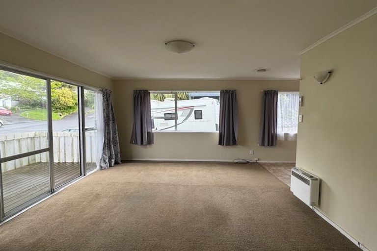 Photo of property in 1/25 Sapphire Place, Bayview, Auckland, 0629