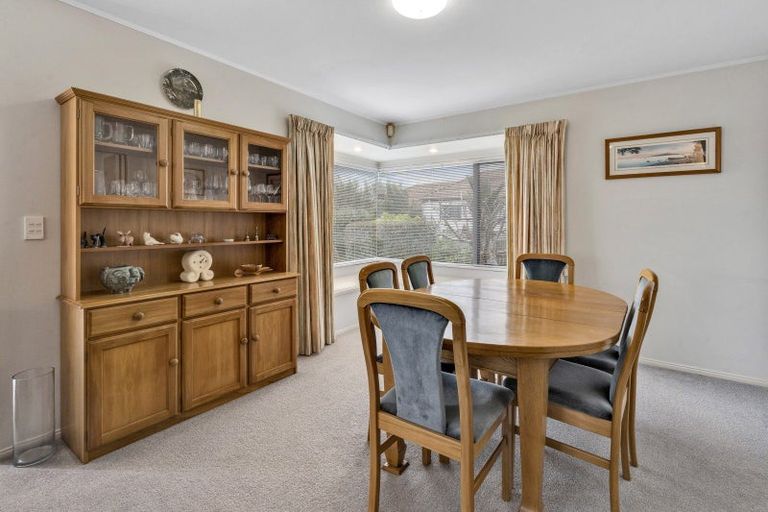 Photo of property in 18 Simmental Crescent, Somerville, Auckland, 2014