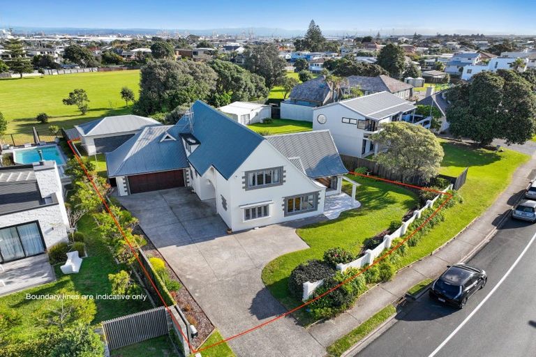 Photo of property in 24 Oceanbeach Road, Mount Maunganui, 3116