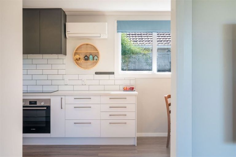 Photo of property in 12 Farrington Avenue, Bishopdale, Christchurch, 8053