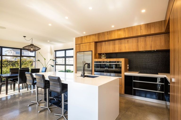 Photo of property in 21 Nadine Stanton Drive, Bell Block, New Plymouth, 4312