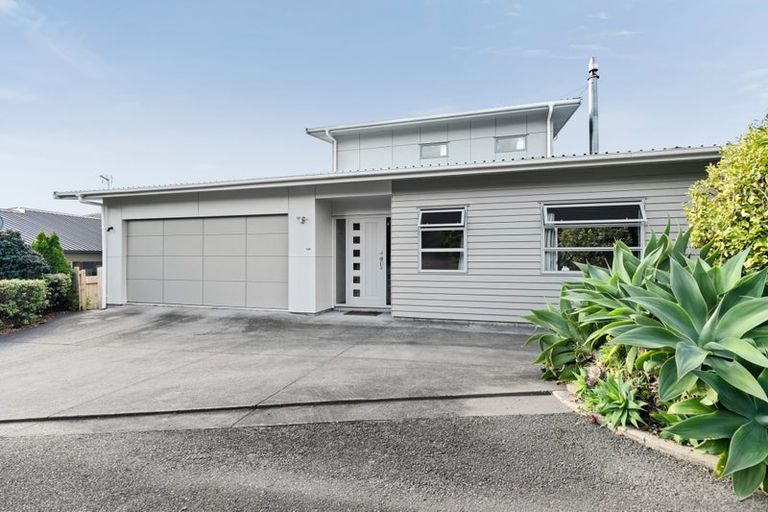 Photo of property in 14e Maple Crescent, Whalers Gate, New Plymouth, 4310