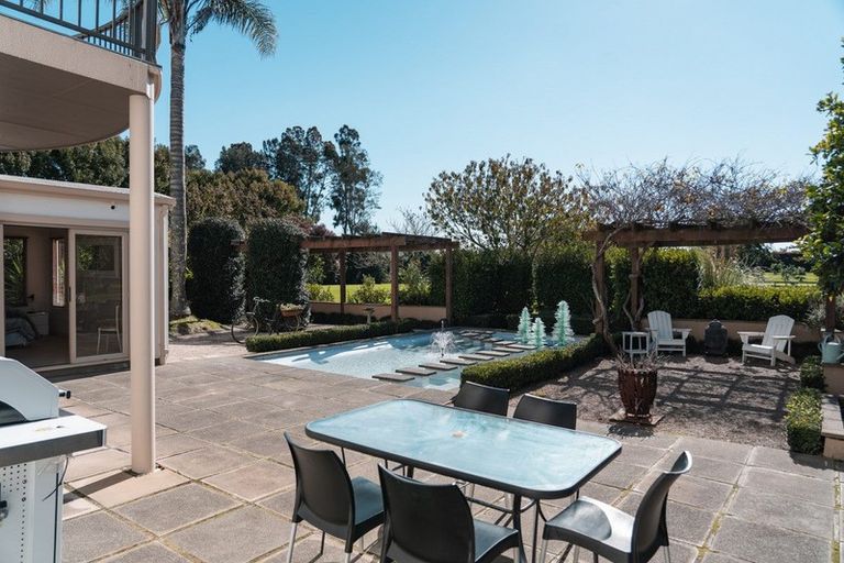 Photo of property in 112c Tara Road, Papamoa Beach, Te Puke, 3187