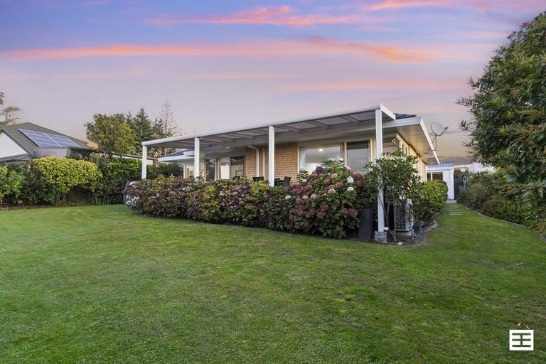Photo of property in 3 Ridgemount Terrace, Welcome Bay, Tauranga, 3112