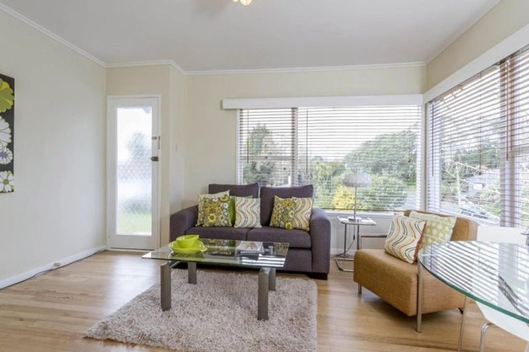 Photo of property in 1/31 Hutchinson Avenue, New Lynn, Auckland, 0600
