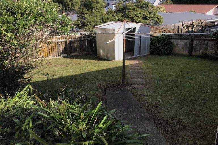 Photo of property in 18b Percy Dyett Drive, Karori, Wellington, 6012