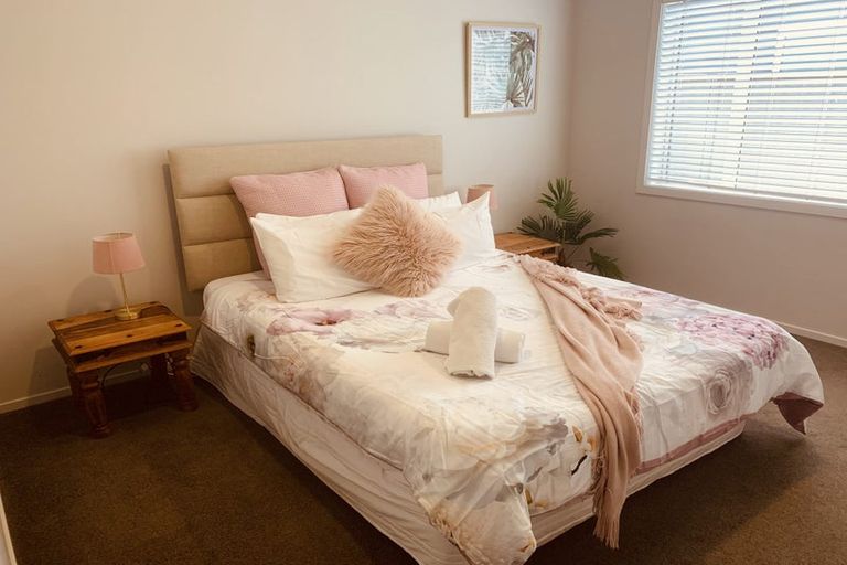 Photo of property in 8 Orotu Drive, Poraiti, Napier, 4112