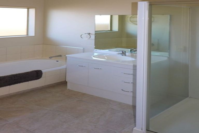 Photo of property in 28 Dorset Street, Levin, 5510