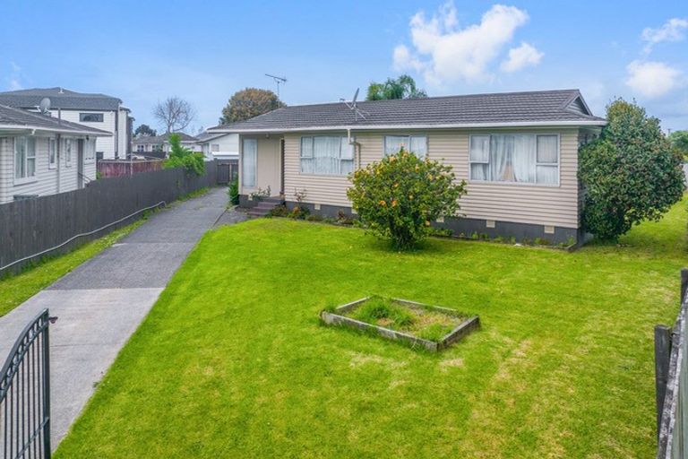 Photo of property in 12 Tiari Place, Mangere East, Auckland, 2024