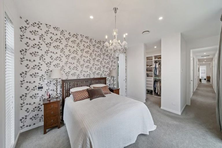 Photo of property in 2 Silver Peaks Drive, West Melton, 7618