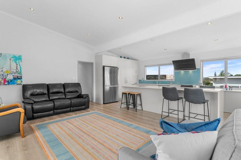 Photo of property in 6a Takahe Place, Mangawhai, 0505