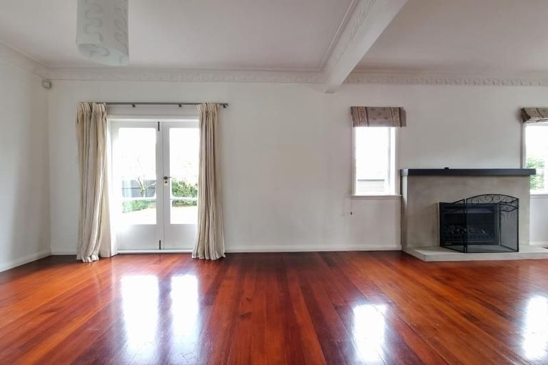 Photo of property in 68 Cashmere Avenue, Khandallah, Wellington, 6035