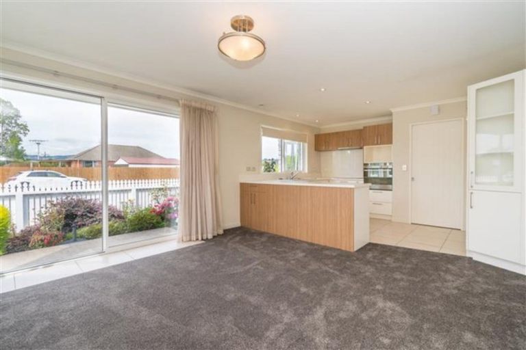 Photo of property in 8 Reid Avenue, Mosgiel, 9024