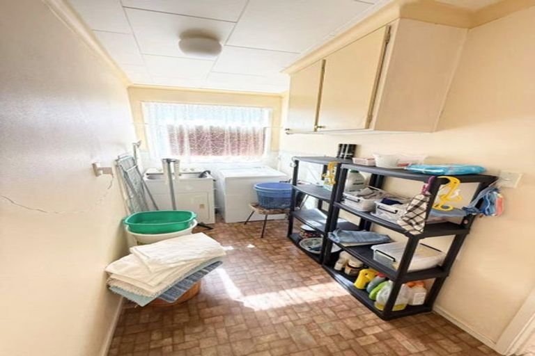 Photo of property in 18 Marvon Downs Avenue, Pakuranga Heights, Auckland, 2010