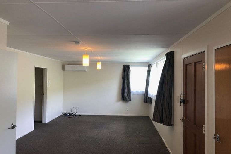 Photo of property in 87 Hazlewood Avenue, Karori, Wellington, 6012