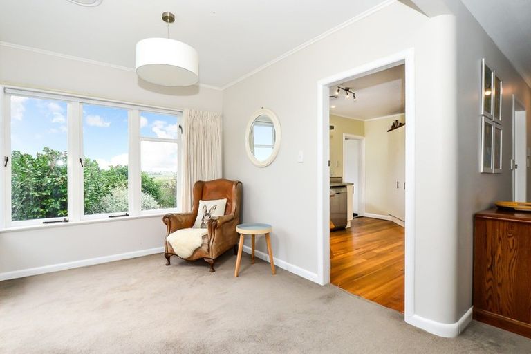 Photo of property in 43 Gibson Road, Dinsdale, Hamilton, 3204