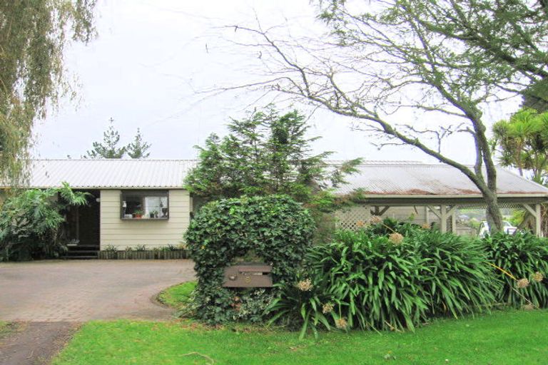 Photo of property in 6 Faith Grove, Greenhithe, Auckland, 0632