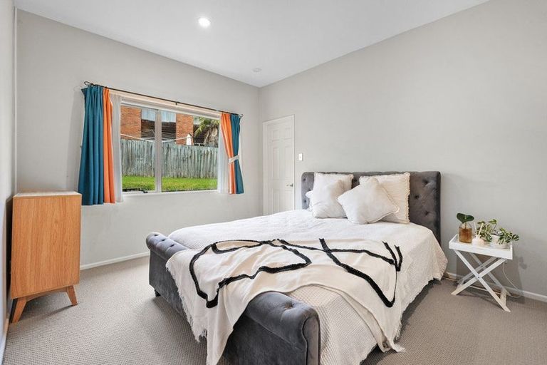 Photo of property in 8 Cuthill Close, Albany, Auckland, 0632