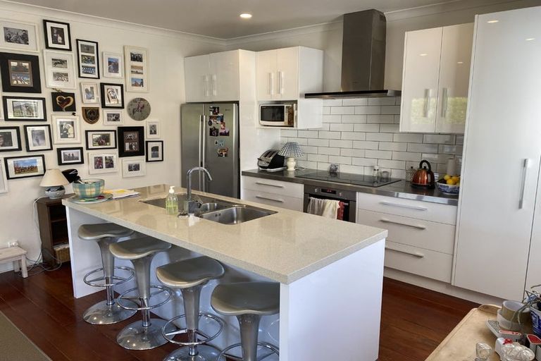 Photo of property in 42 Margaret Avenue, Havelock North, 4130