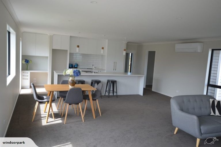 Photo of property in 7 Pembrook Close, Rangiora, 7400