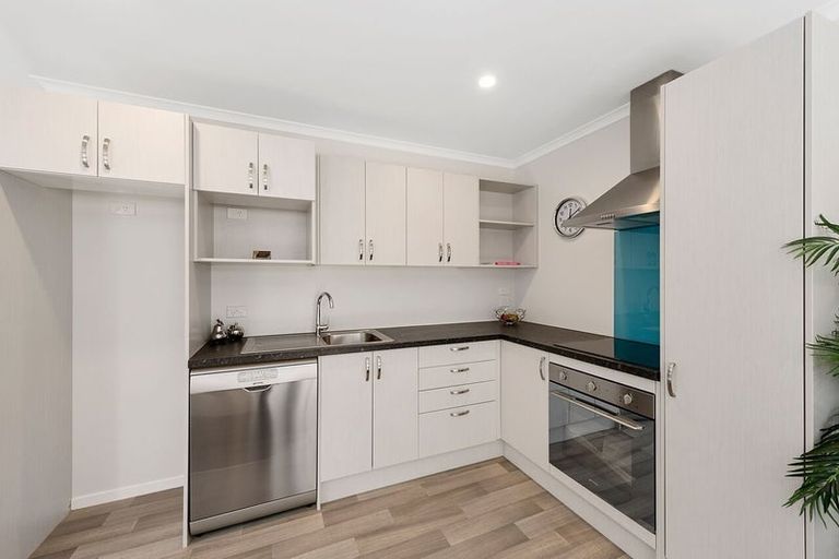 Photo of property in 5/13 Jones Crescent, Melville, Hamilton, 3206