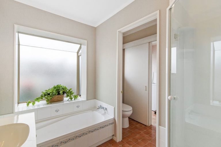 Photo of property in 19b Dallinger Street, St Andrews, Hamilton, 3200